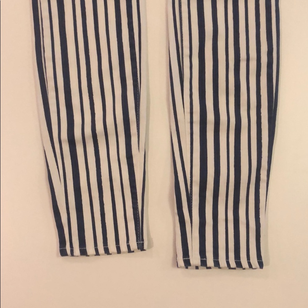 Jeans - Picture 3 of 7